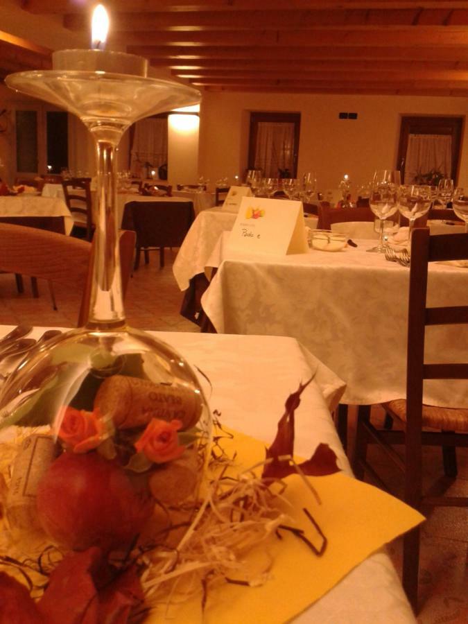 Locanda "Alla Rosa" Lusiana Ngoại thất bức ảnh